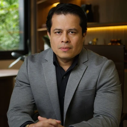 Dr. Eder Ferreira